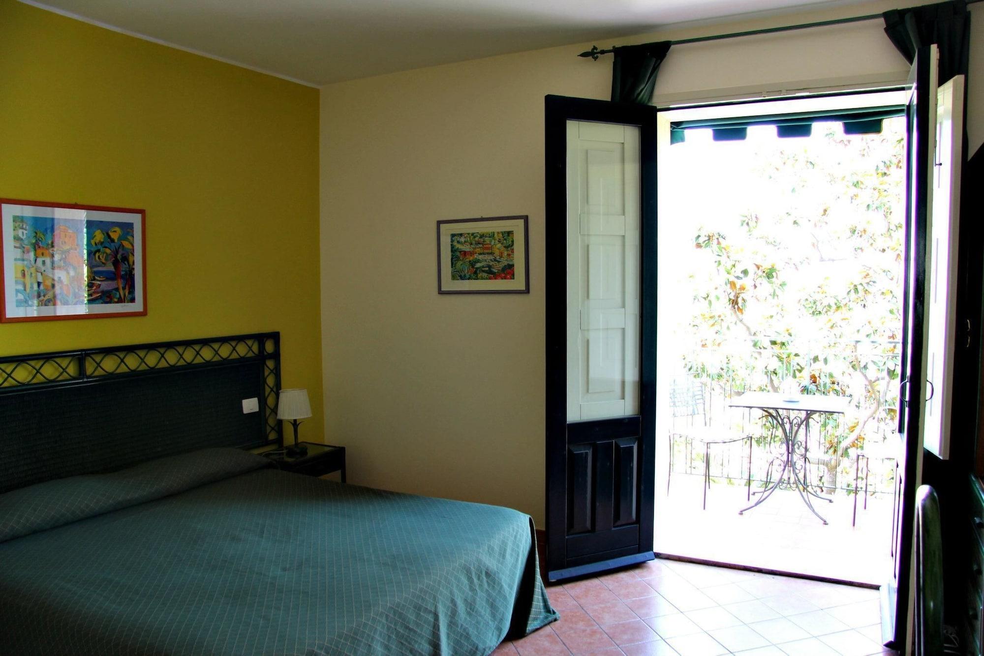 Hotel Baia Delle Sirene Taormina Exterior foto