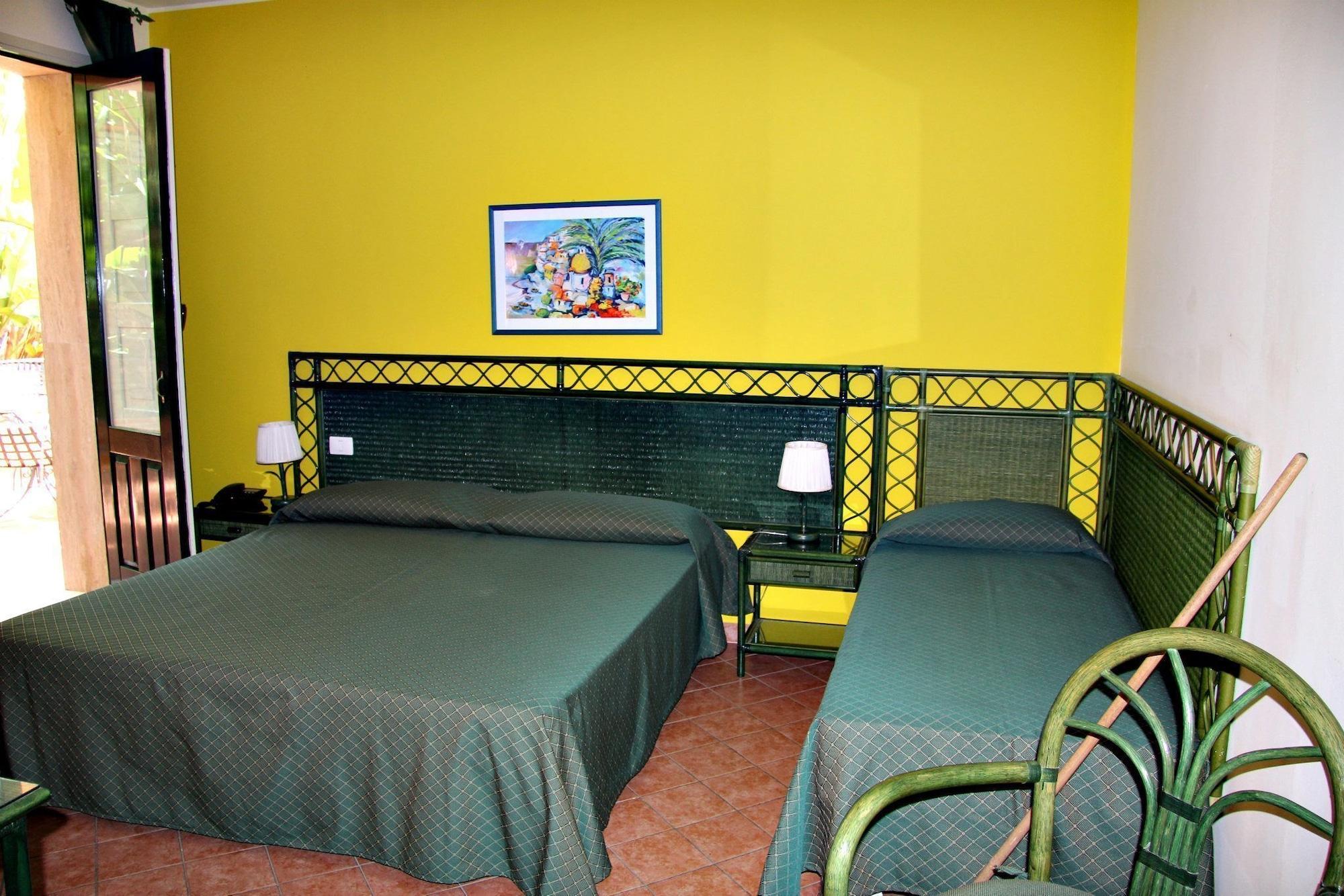 Hotel Baia Delle Sirene Taormina Exterior foto