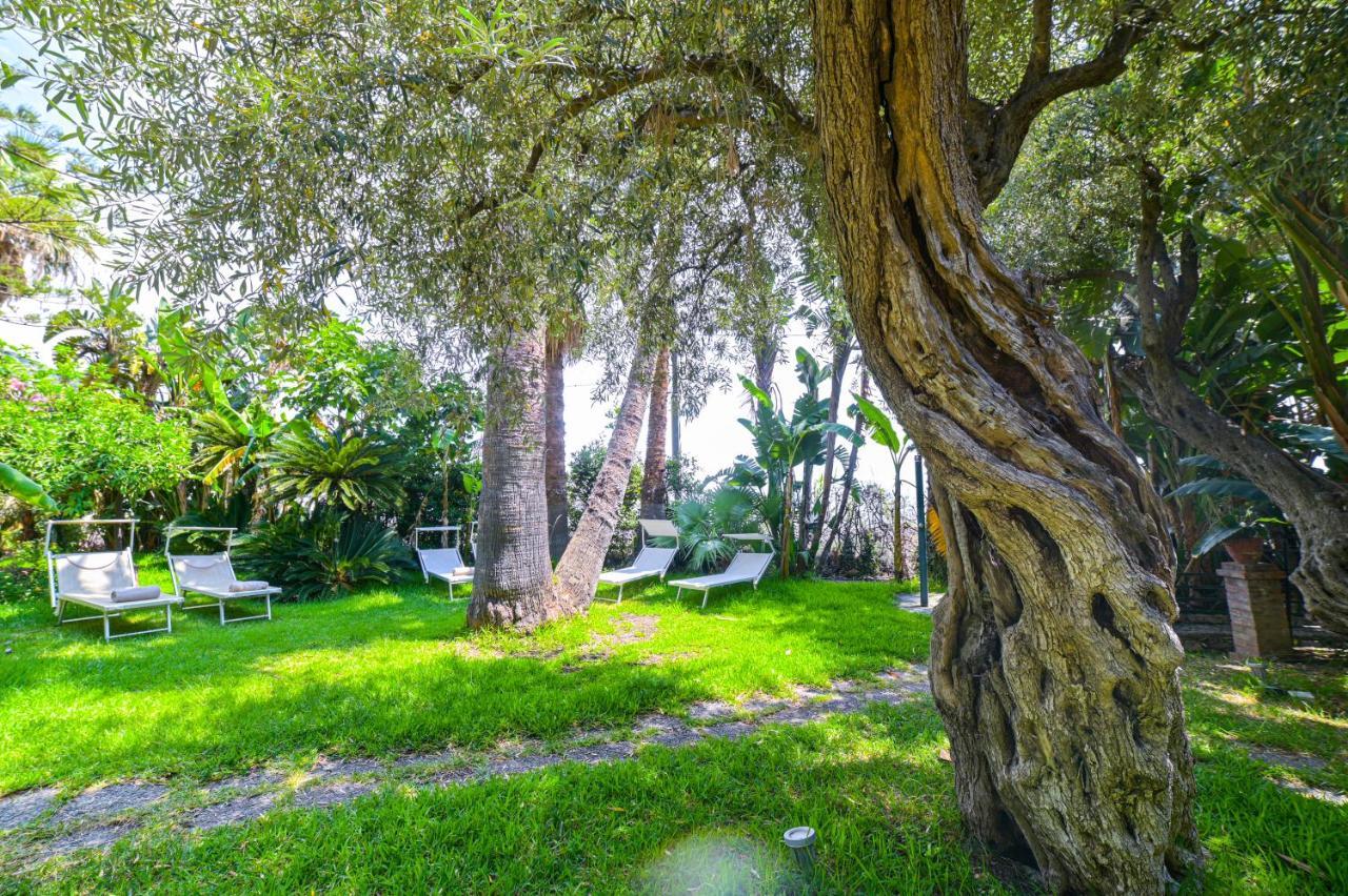 Hotel Baia Delle Sirene Taormina Exterior foto