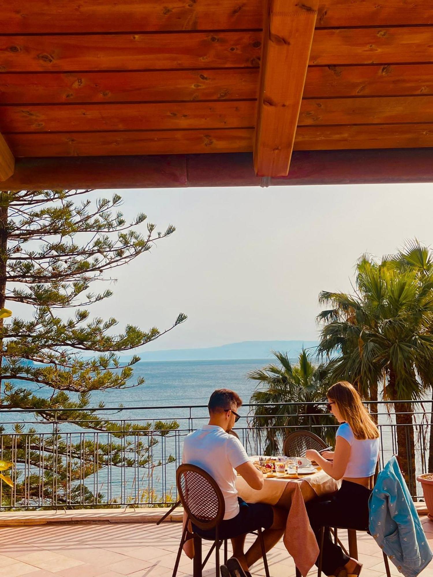Hotel Baia Delle Sirene Taormina Exterior foto