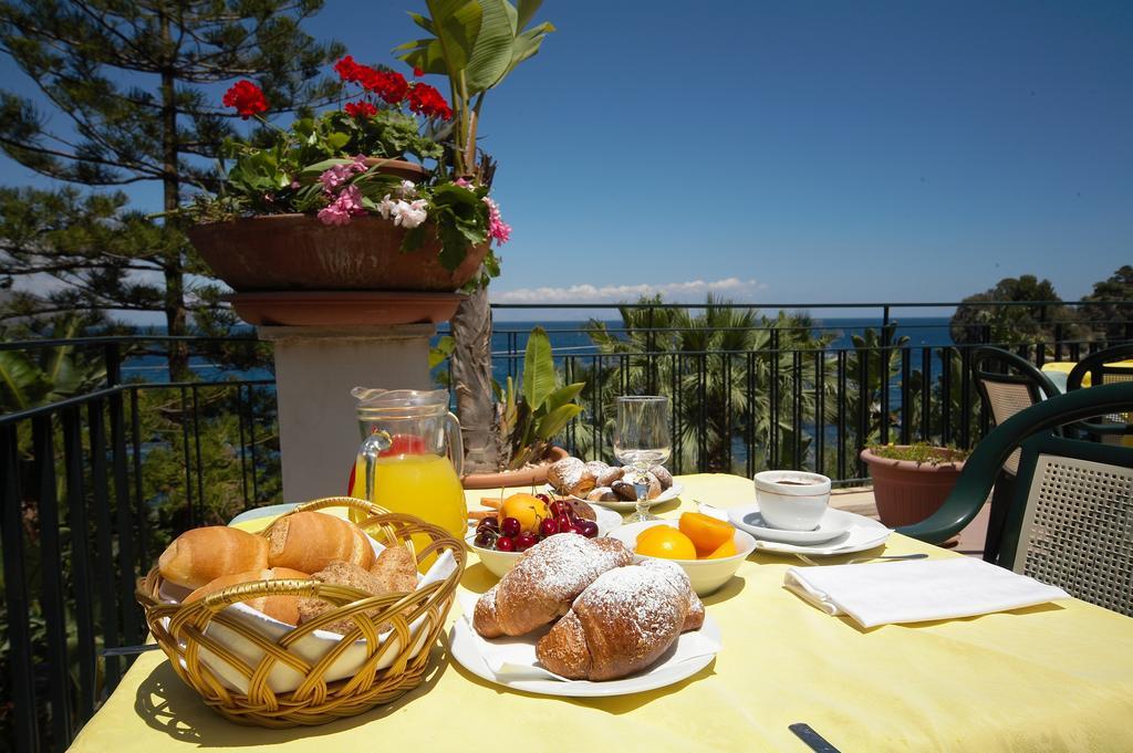 Hotel Baia Delle Sirene Taormina Exterior foto